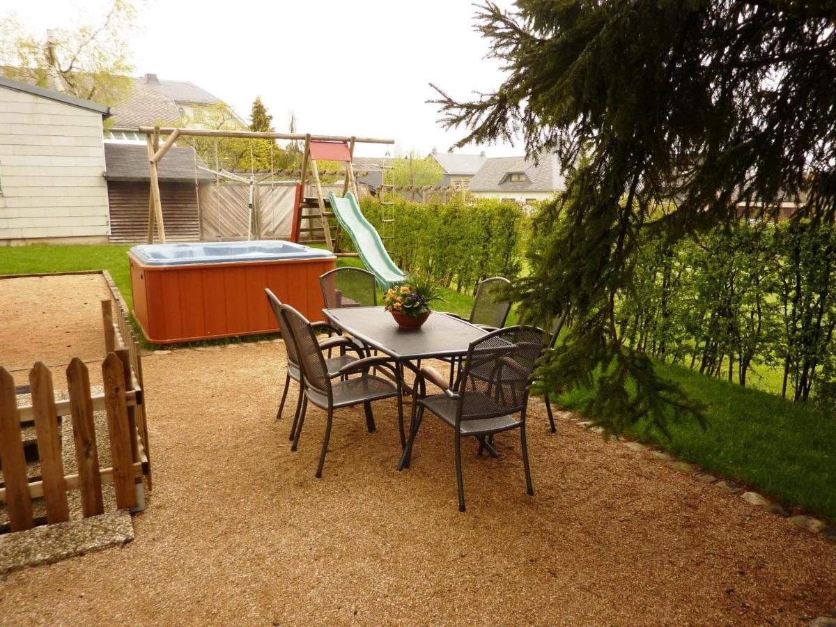 Traditional Holiday Home In B Tgenbach With Sauna Butgenbach Esterno foto